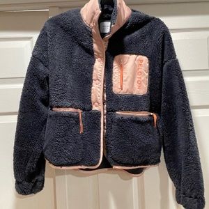 Peloton Women’s Fleece Sherpa navy jacket